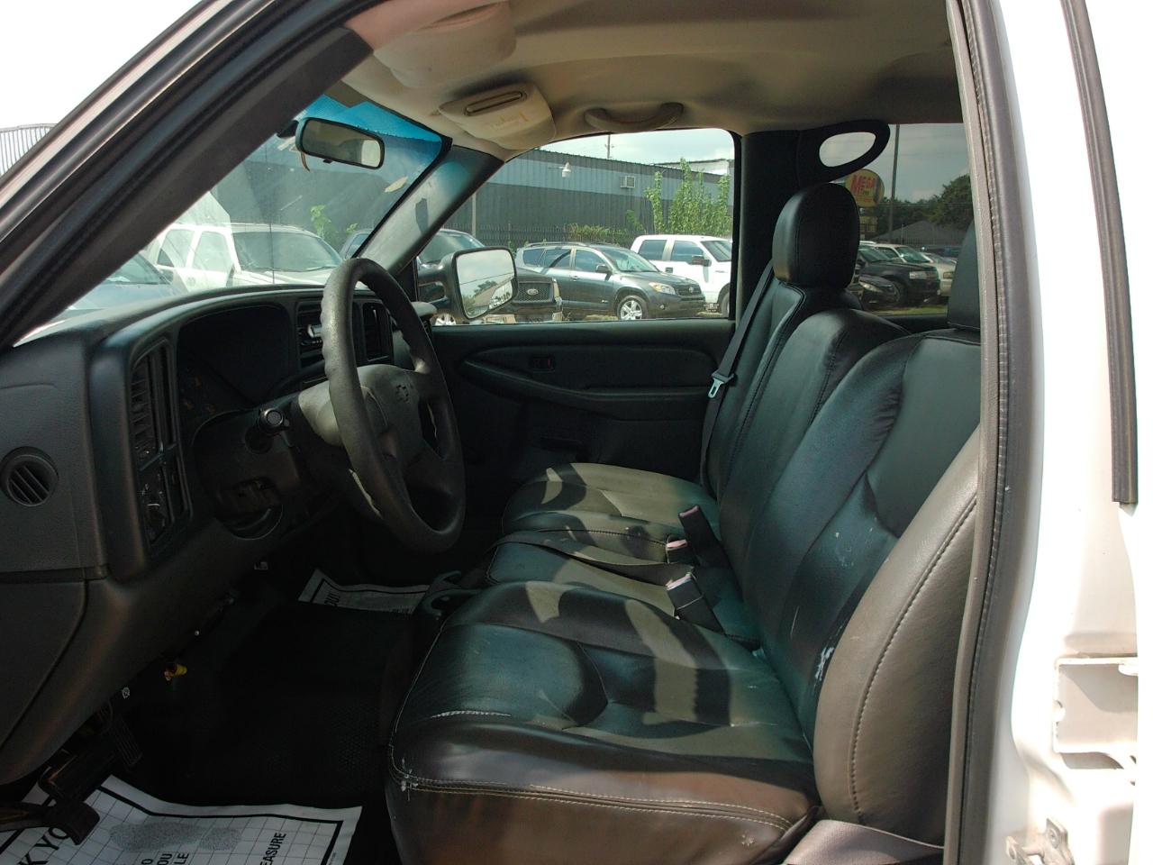 Chevrolet Silverado 2500HD 2WD Crew Cab 167.7" Work Truck 2005