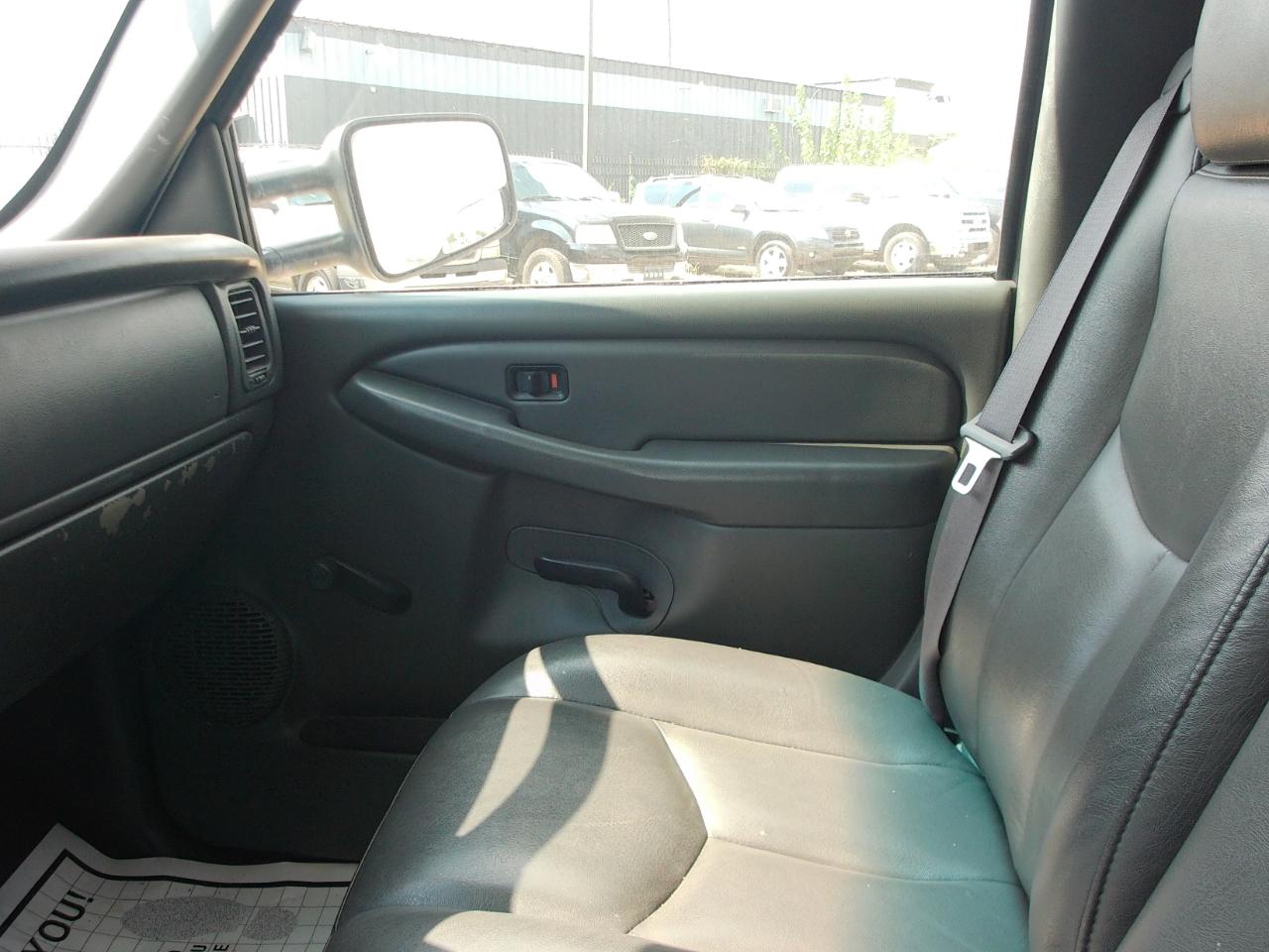 Chevrolet Silverado 2500HD 2WD Crew Cab 167.7" Work Truck 2005
