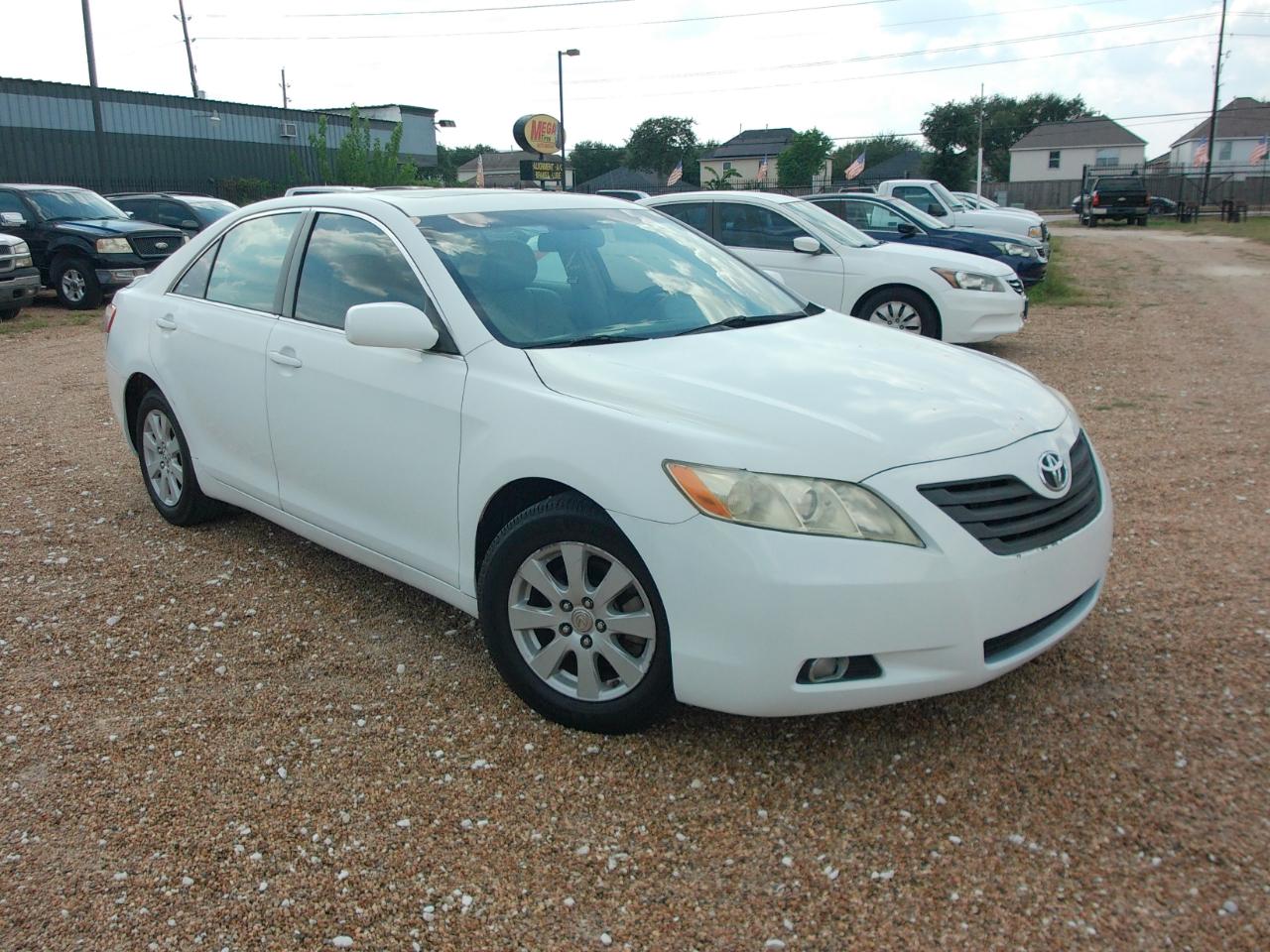 Toyota Camry 4dr Sdn XLE V6 Auto (Natl) 2009