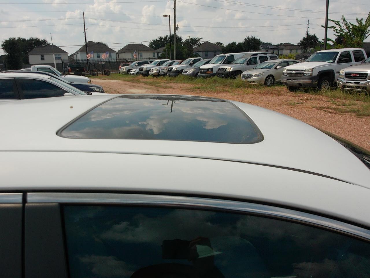 Toyota Camry 4dr Sdn XLE V6 Auto (Natl) 2009