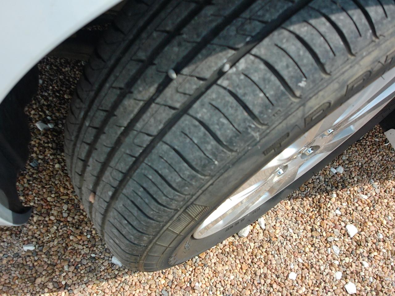 Toyota Camry 4dr Sdn XLE V6 Auto (Natl) 2009