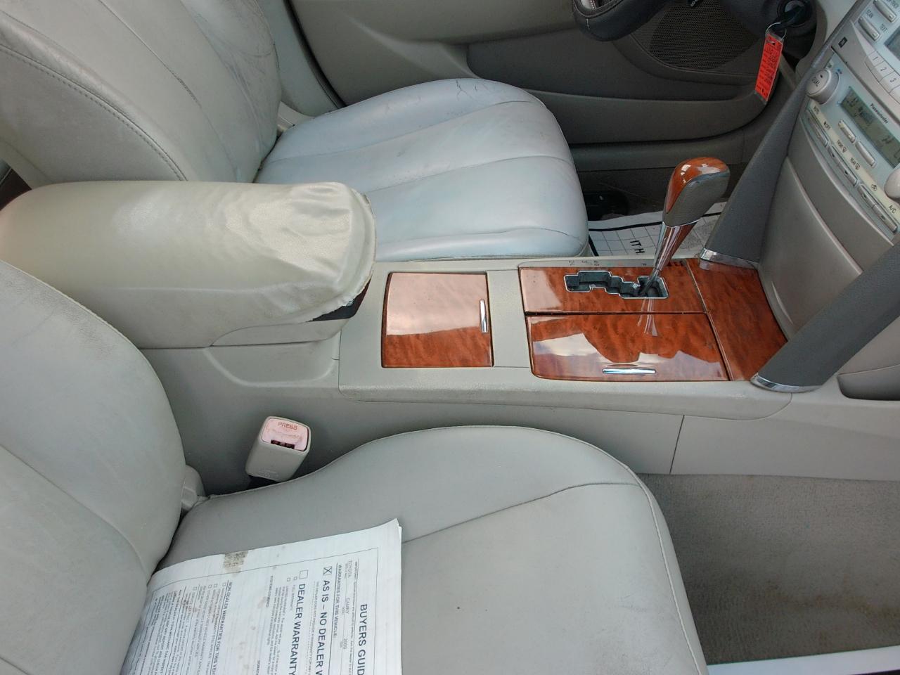 Toyota Camry 4dr Sdn XLE V6 Auto (Natl) 2009