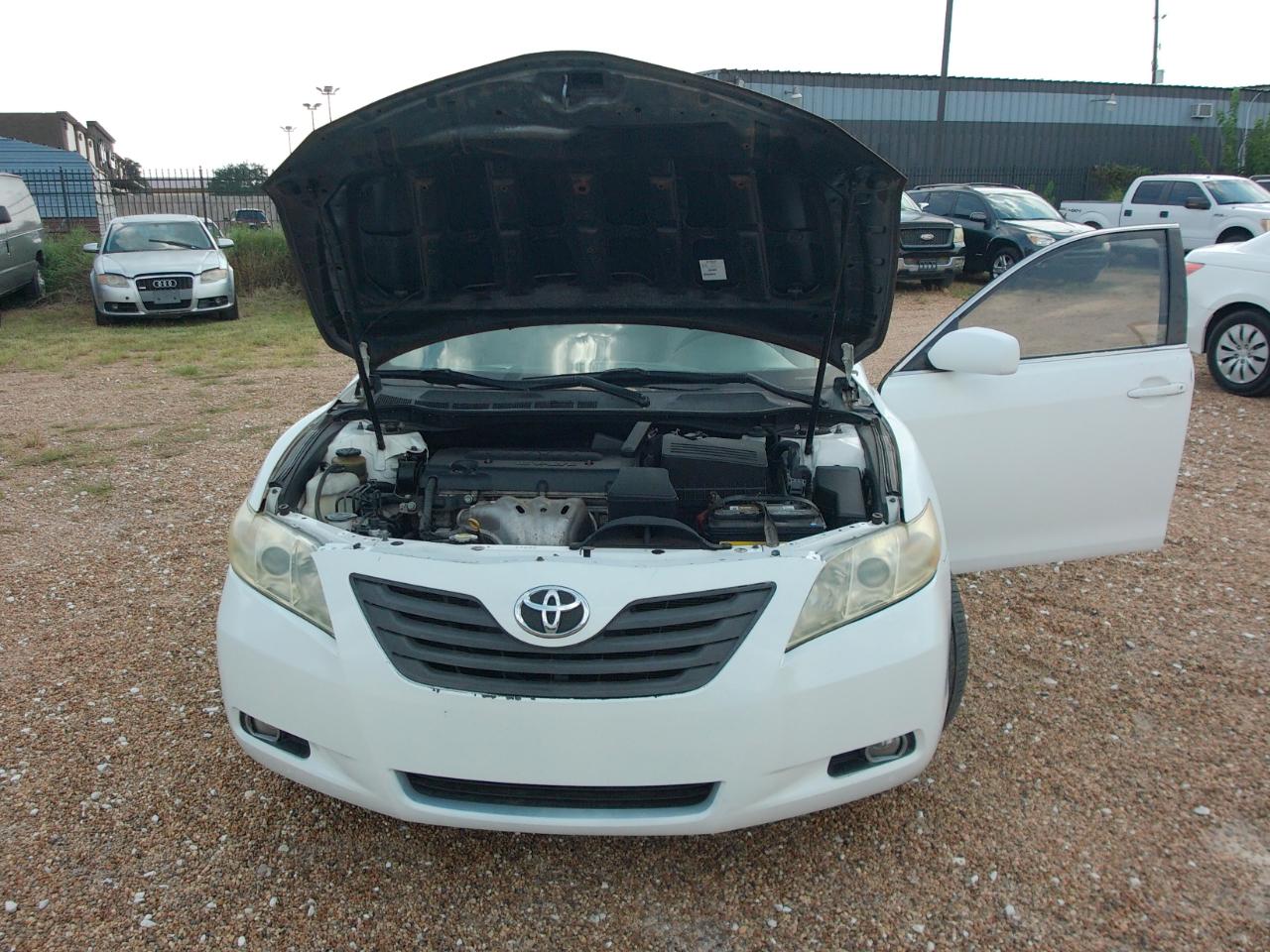 Toyota Camry 4dr Sdn XLE V6 Auto (Natl) 2009