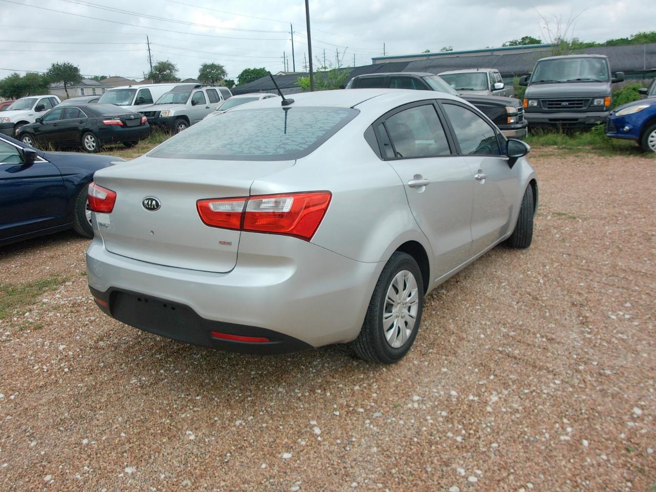 Kia Rio  2014
