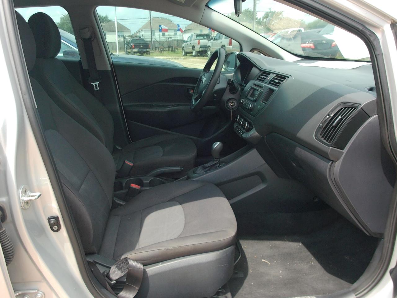 Kia Rio  2014