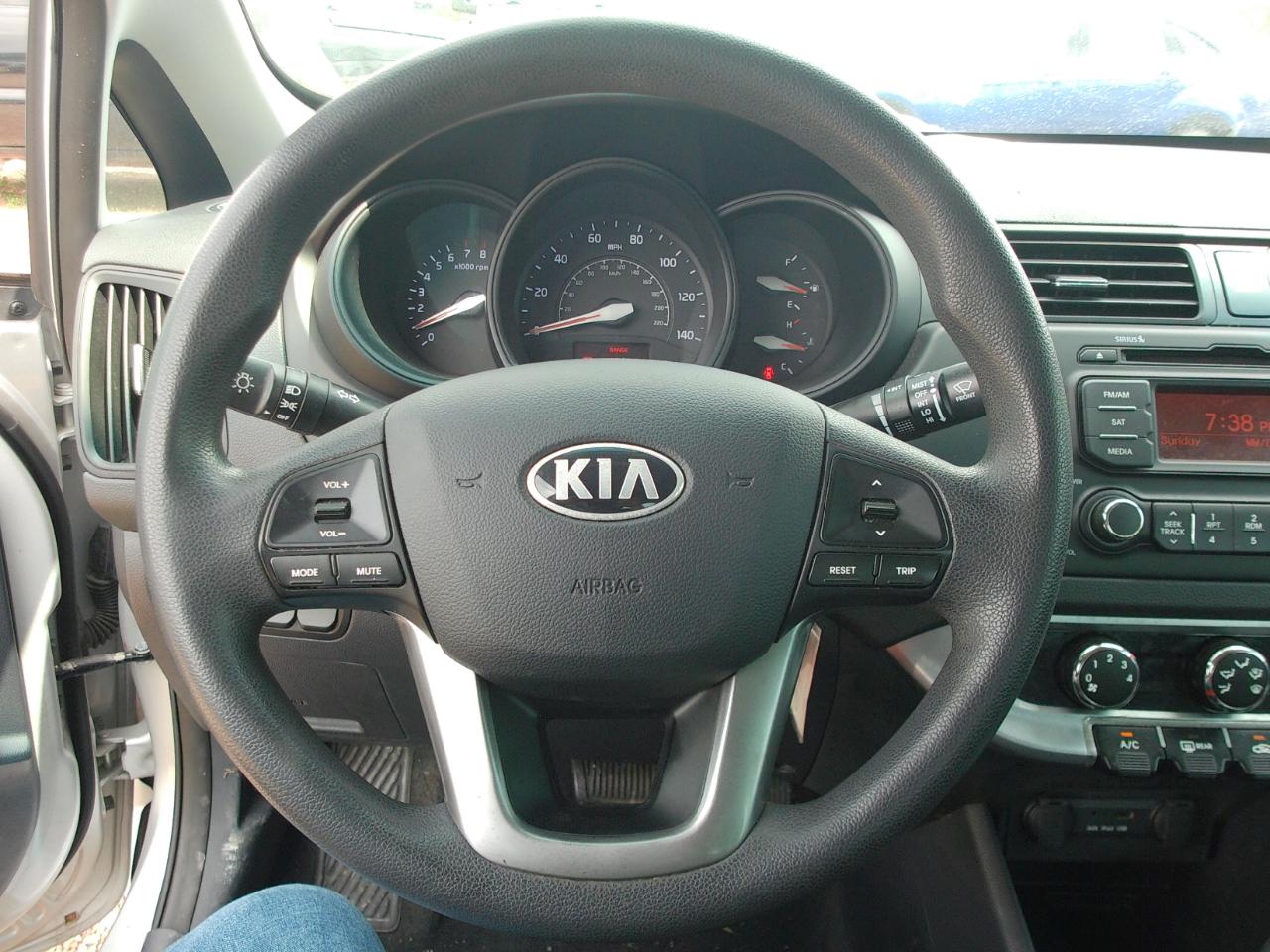 Kia Rio  2014
