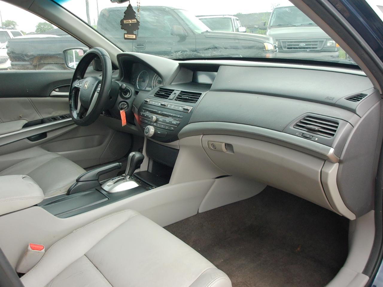 Honda Accord  2010