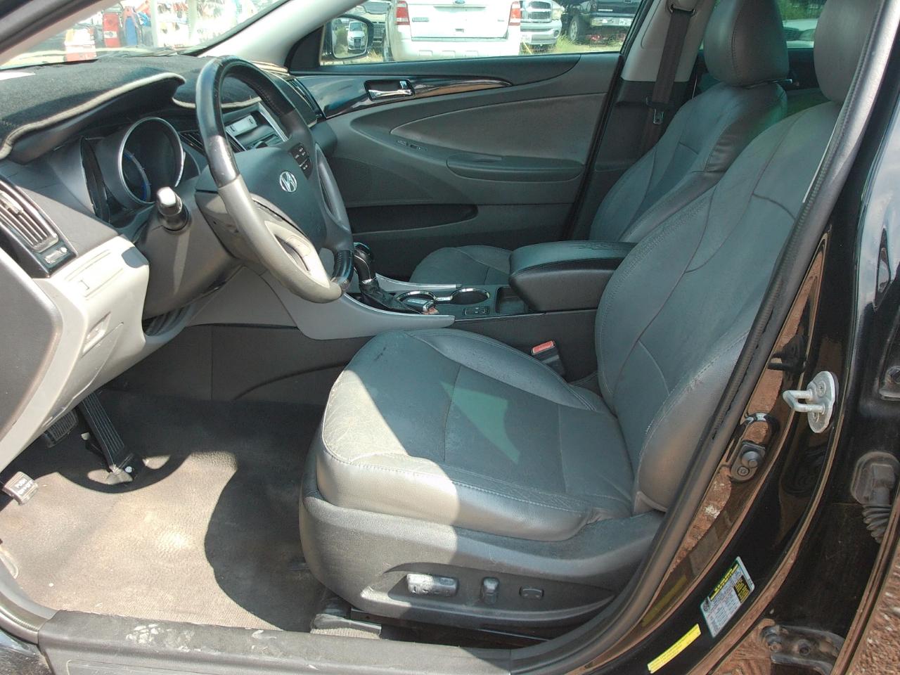 Hyundai Sonata SE 2013