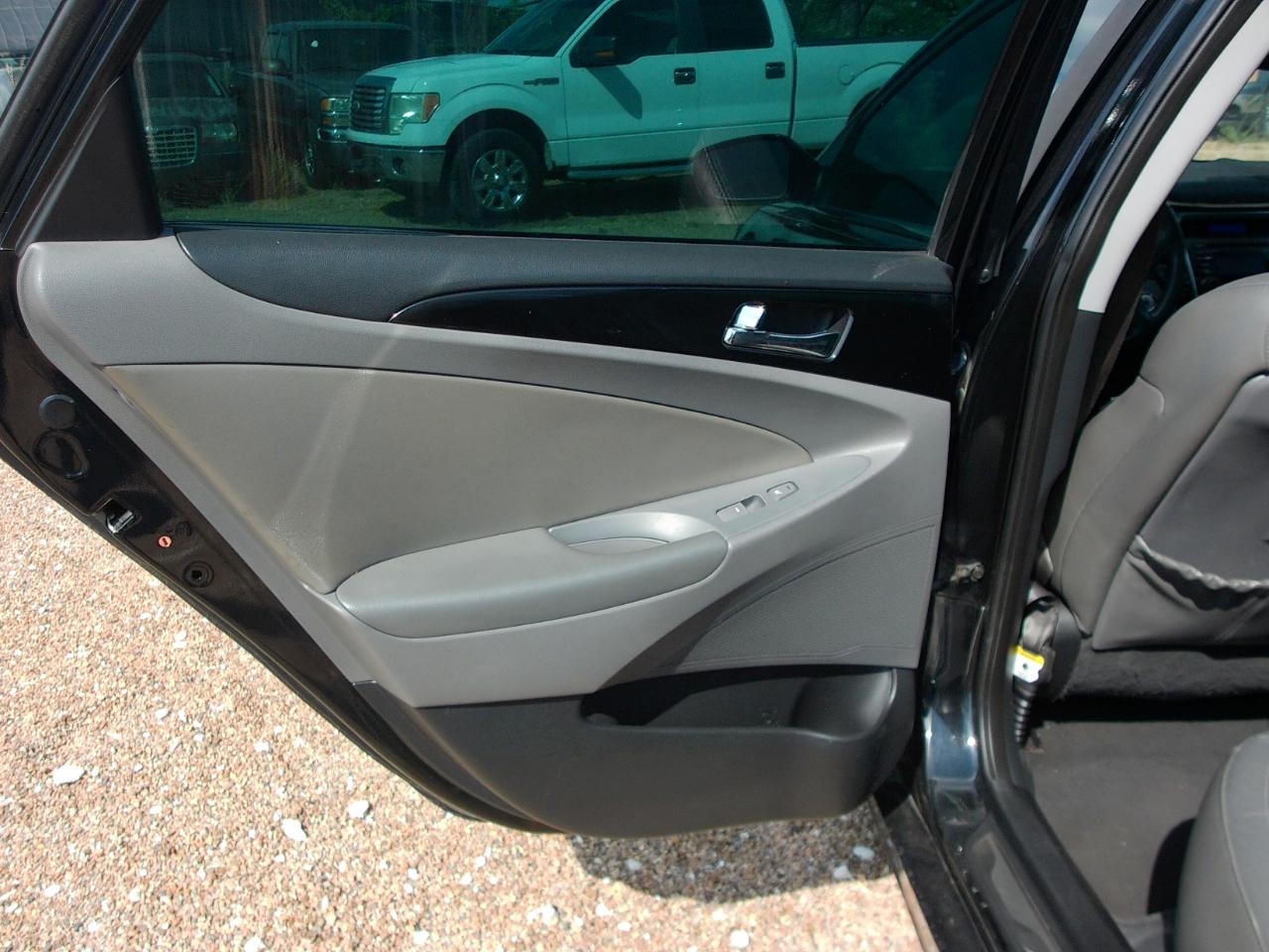 Hyundai Sonata SE 2013