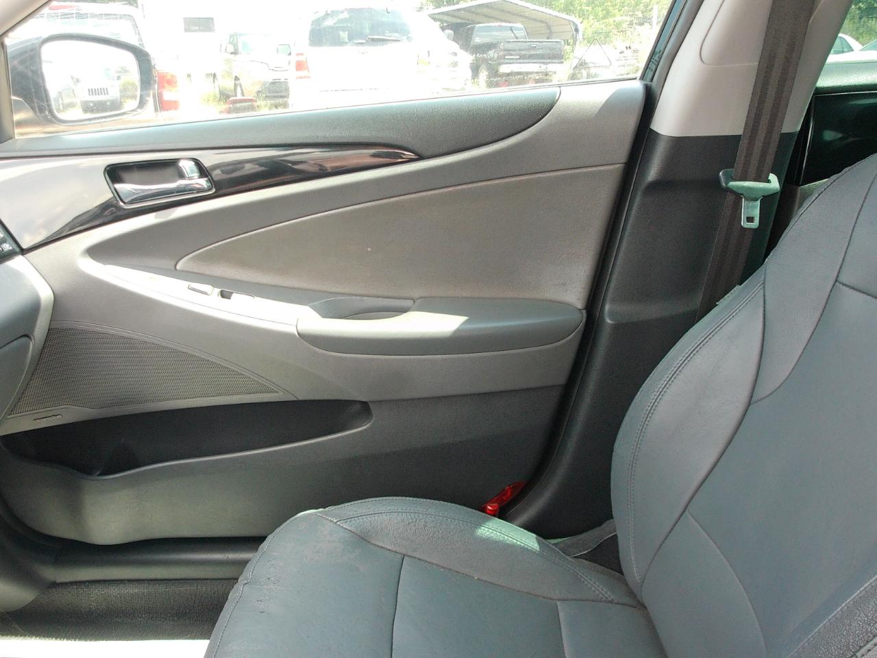 Hyundai Sonata SE 2013