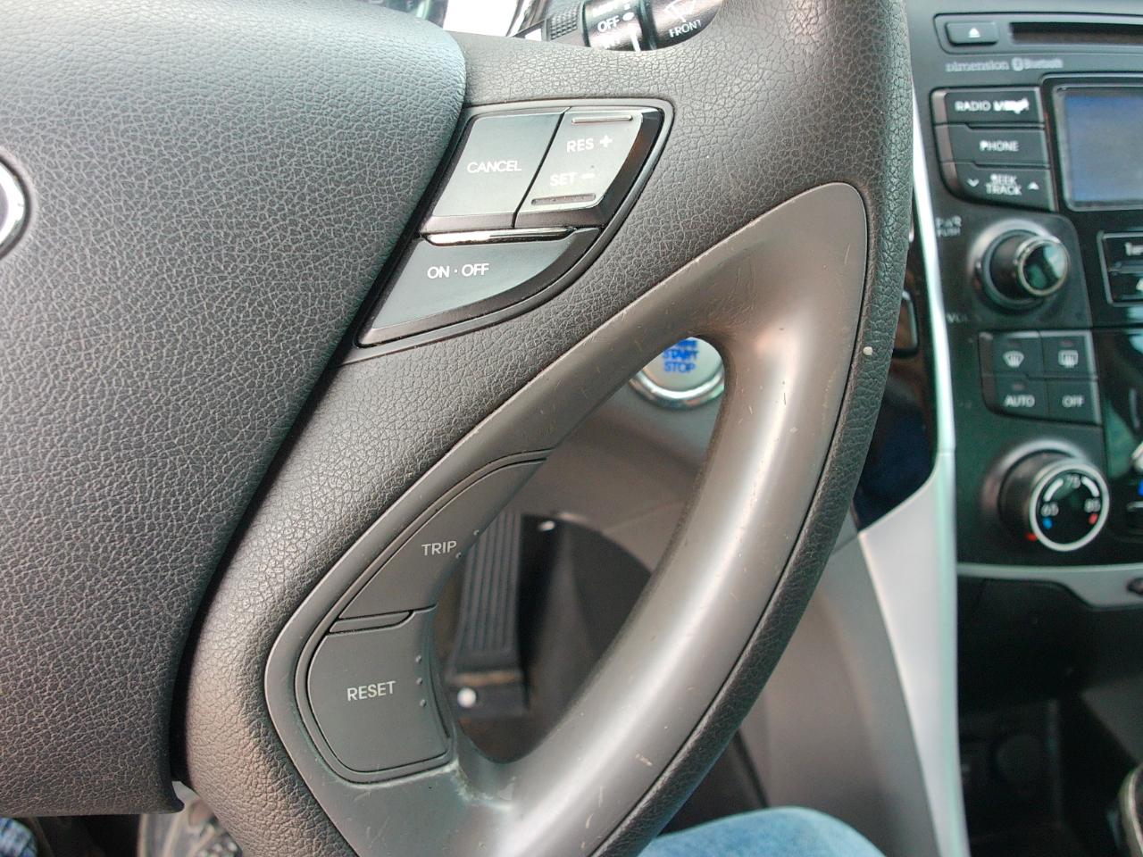Hyundai Sonata SE 2013