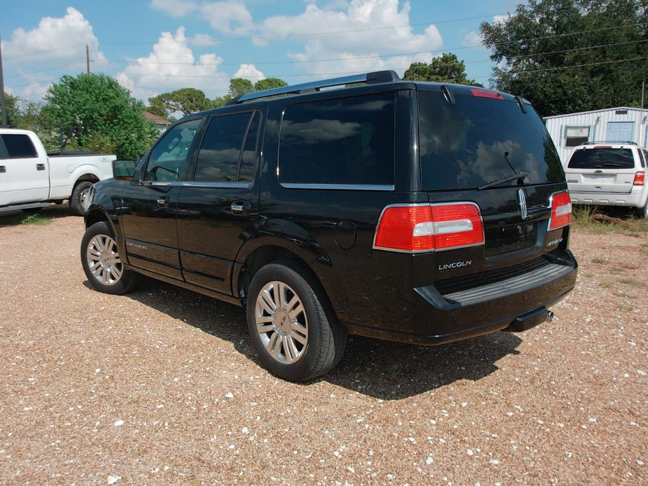 Lincoln Navigator  2011