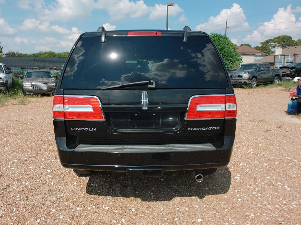 Lincoln Navigator  2011