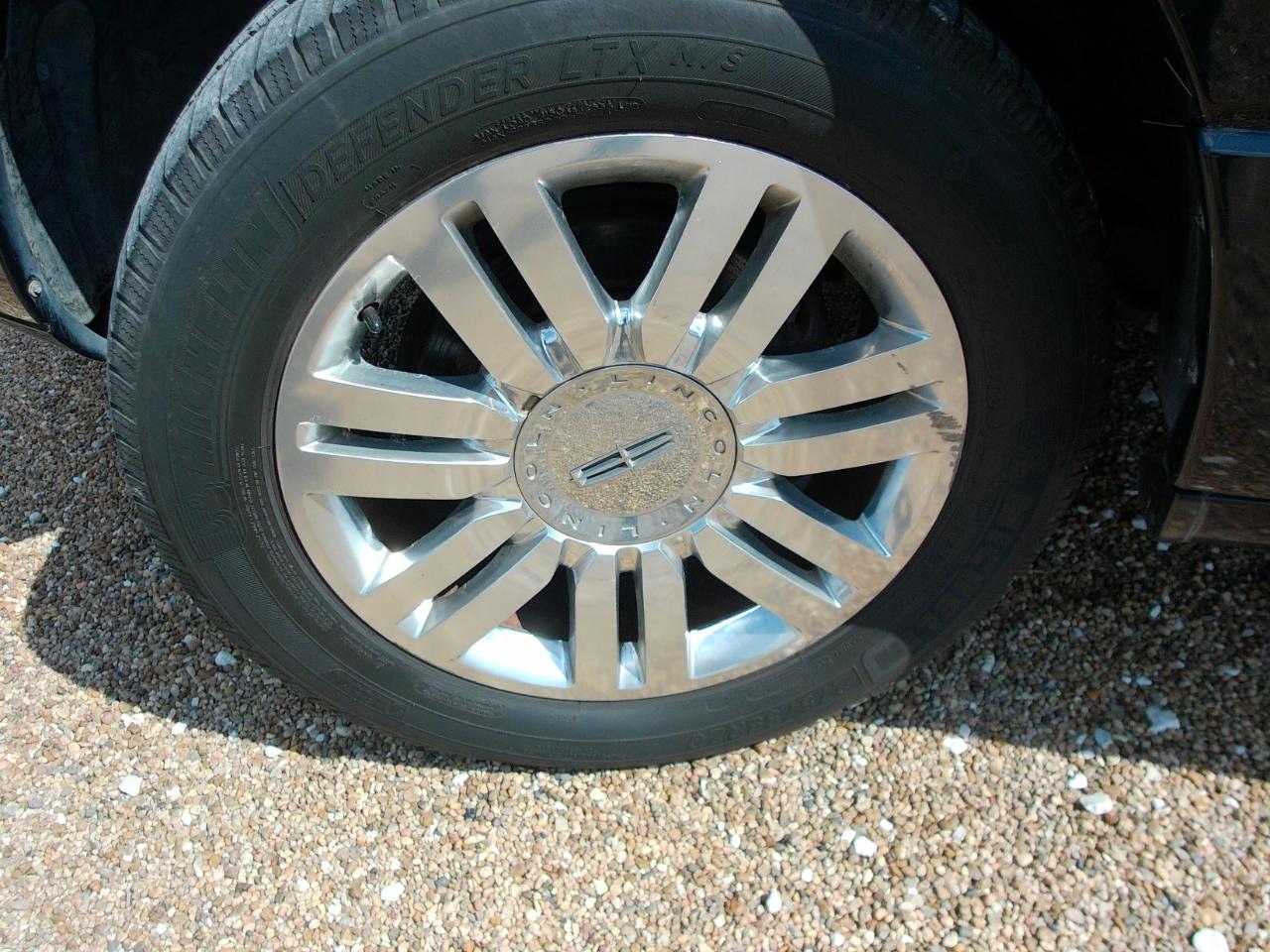 Lincoln Navigator  2011