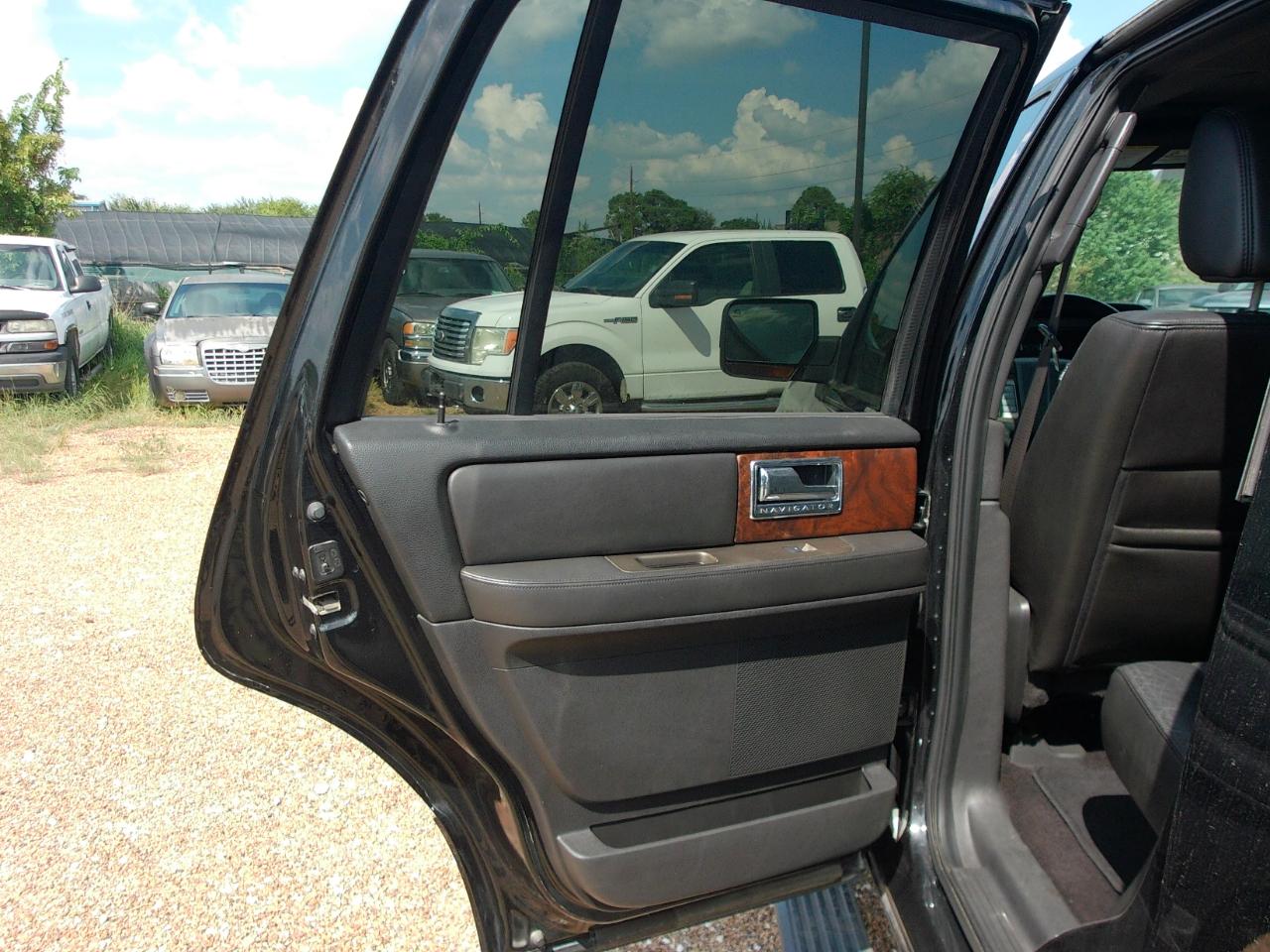 Lincoln Navigator  2011