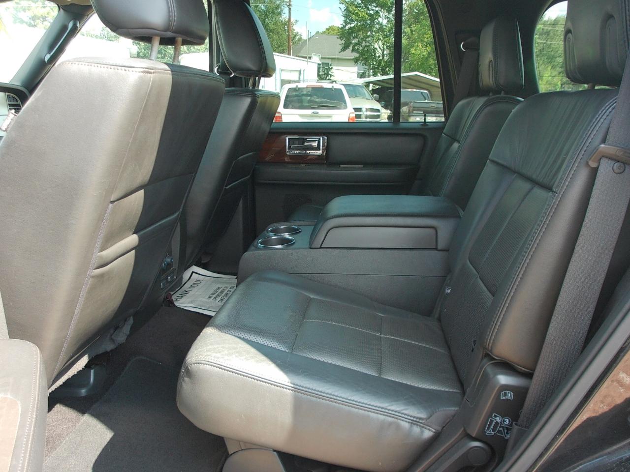Lincoln Navigator  2011