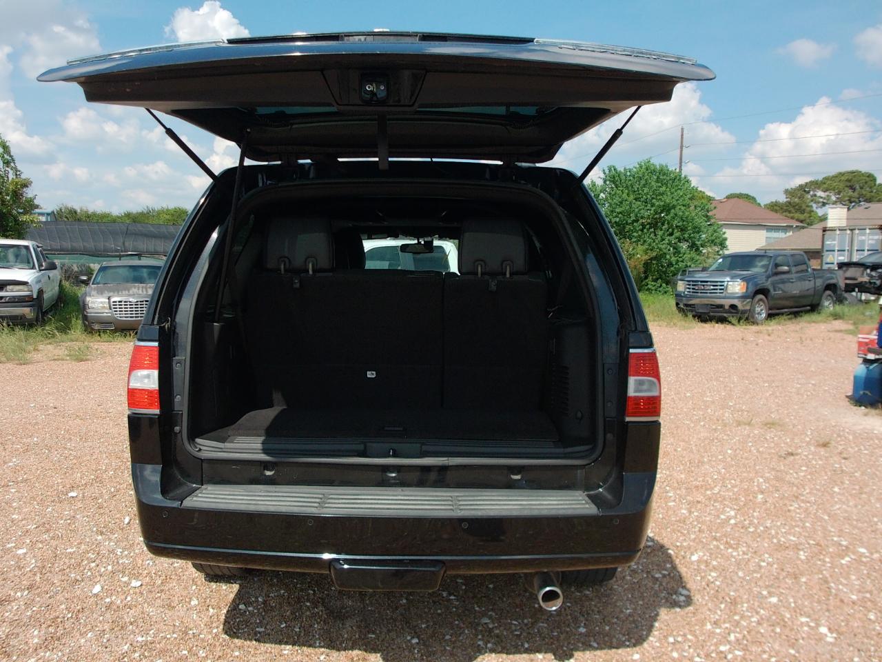 Lincoln Navigator  2011