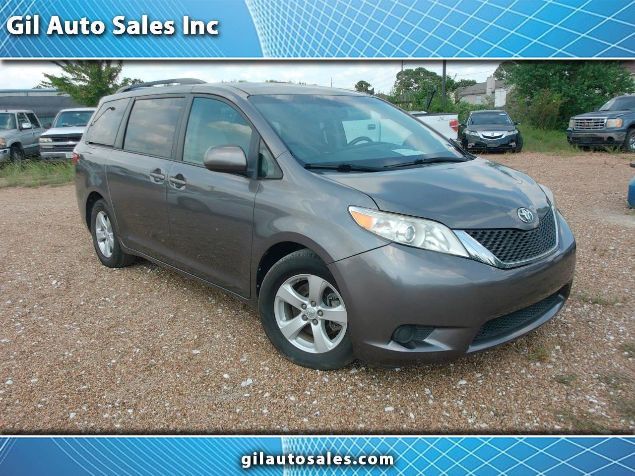 2015 Toyota Sienna LE