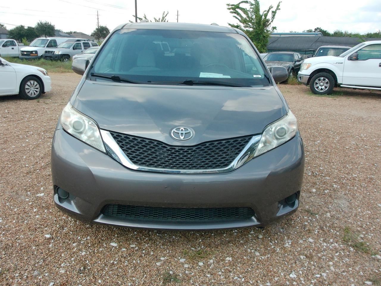 Toyota Sienna  2015