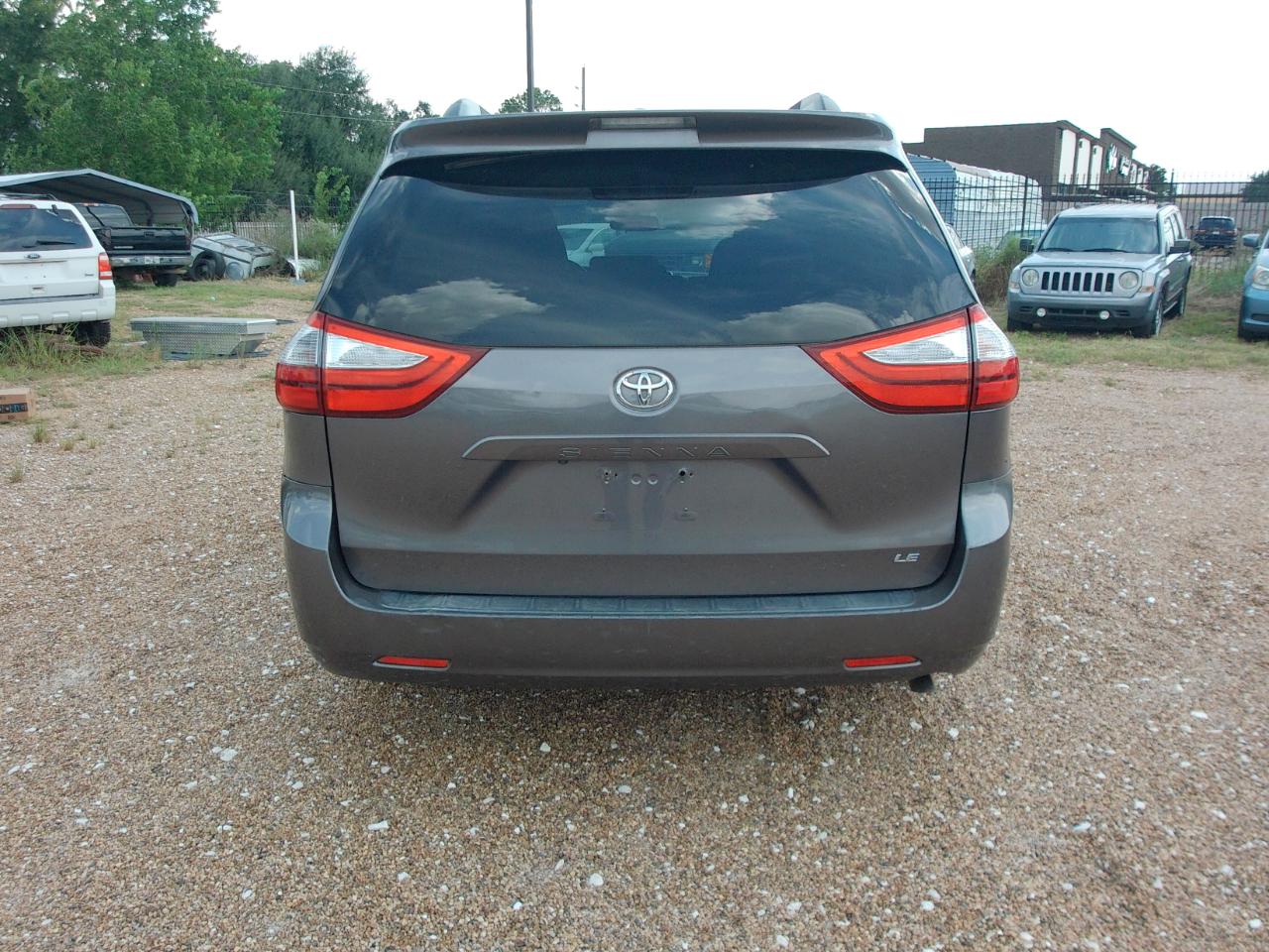 Toyota Sienna  2015