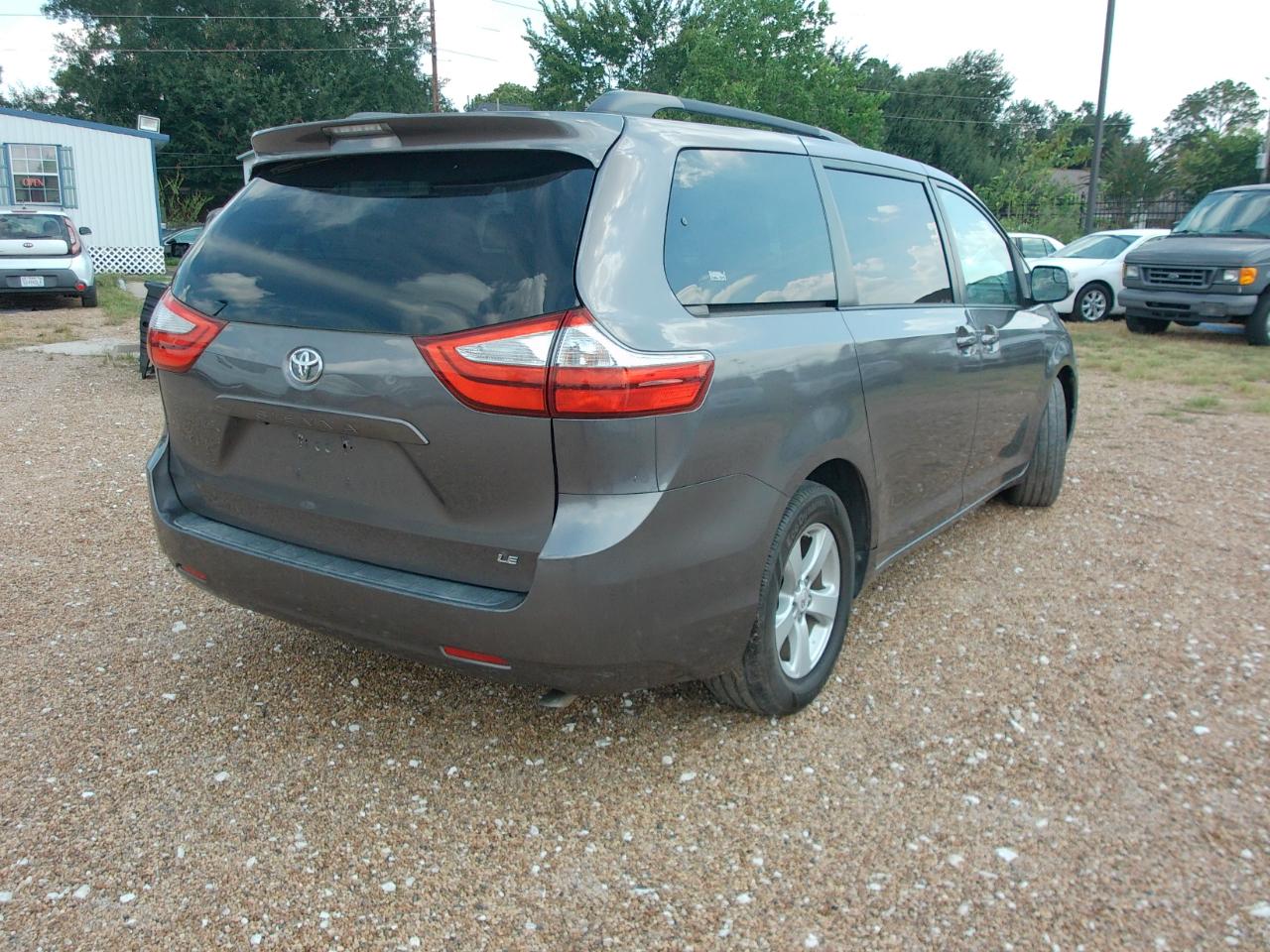 Toyota Sienna  2015