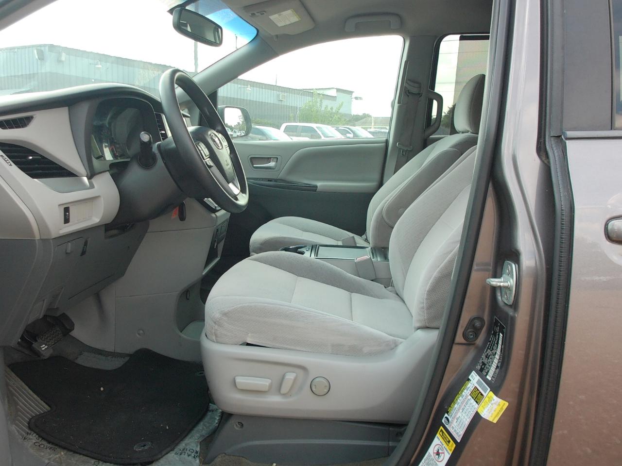Toyota Sienna  2015