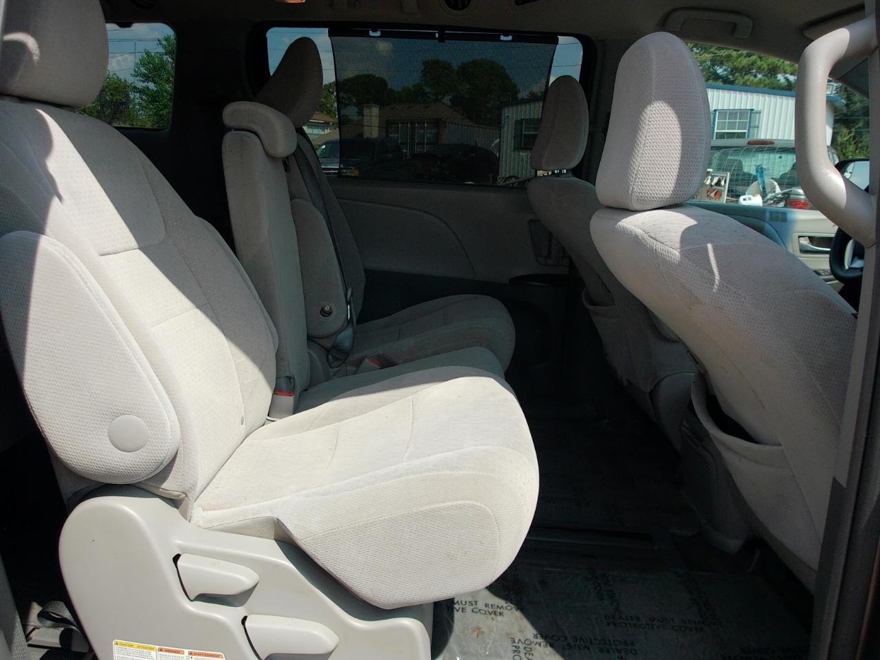 Toyota Sienna  2015