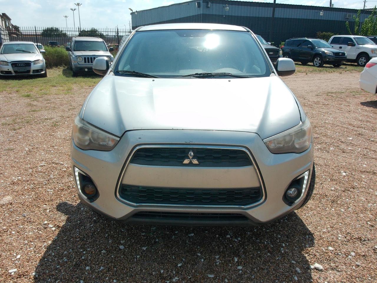 Mitsubishi Outlander Sport  2015