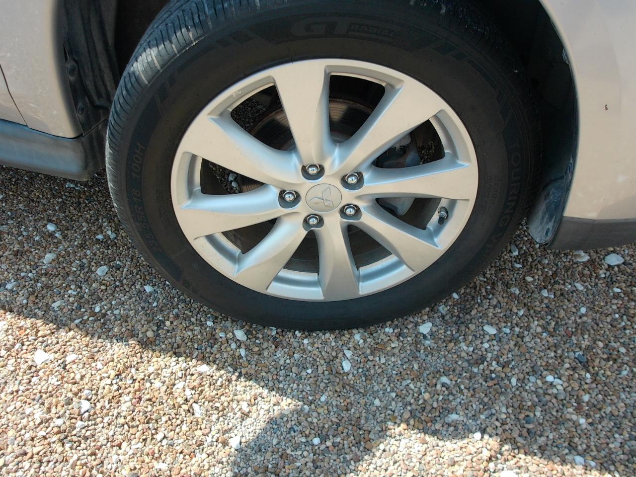 Mitsubishi Outlander Sport  2015
