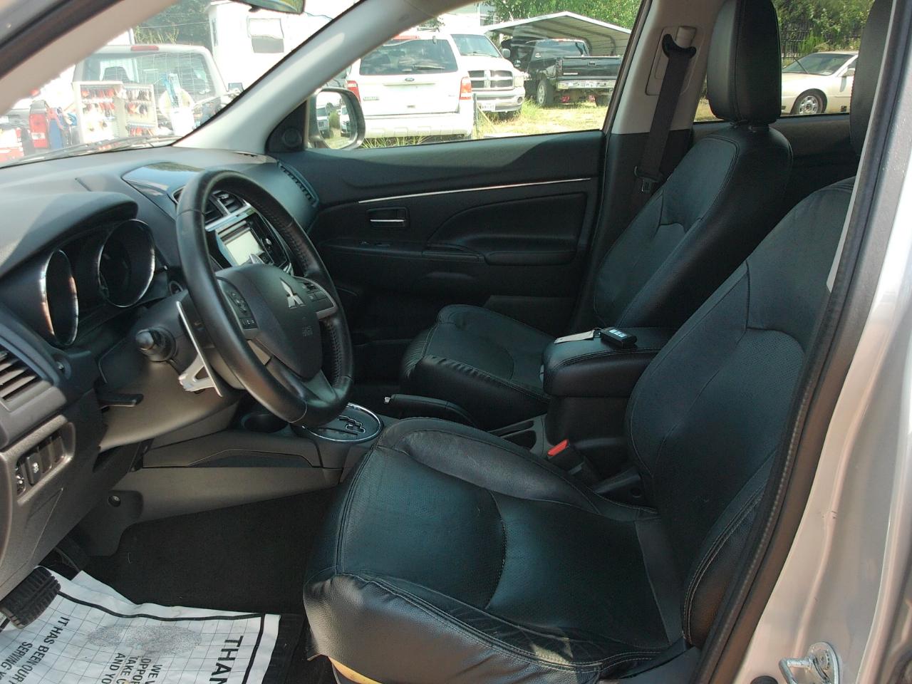 Mitsubishi Outlander Sport  2015