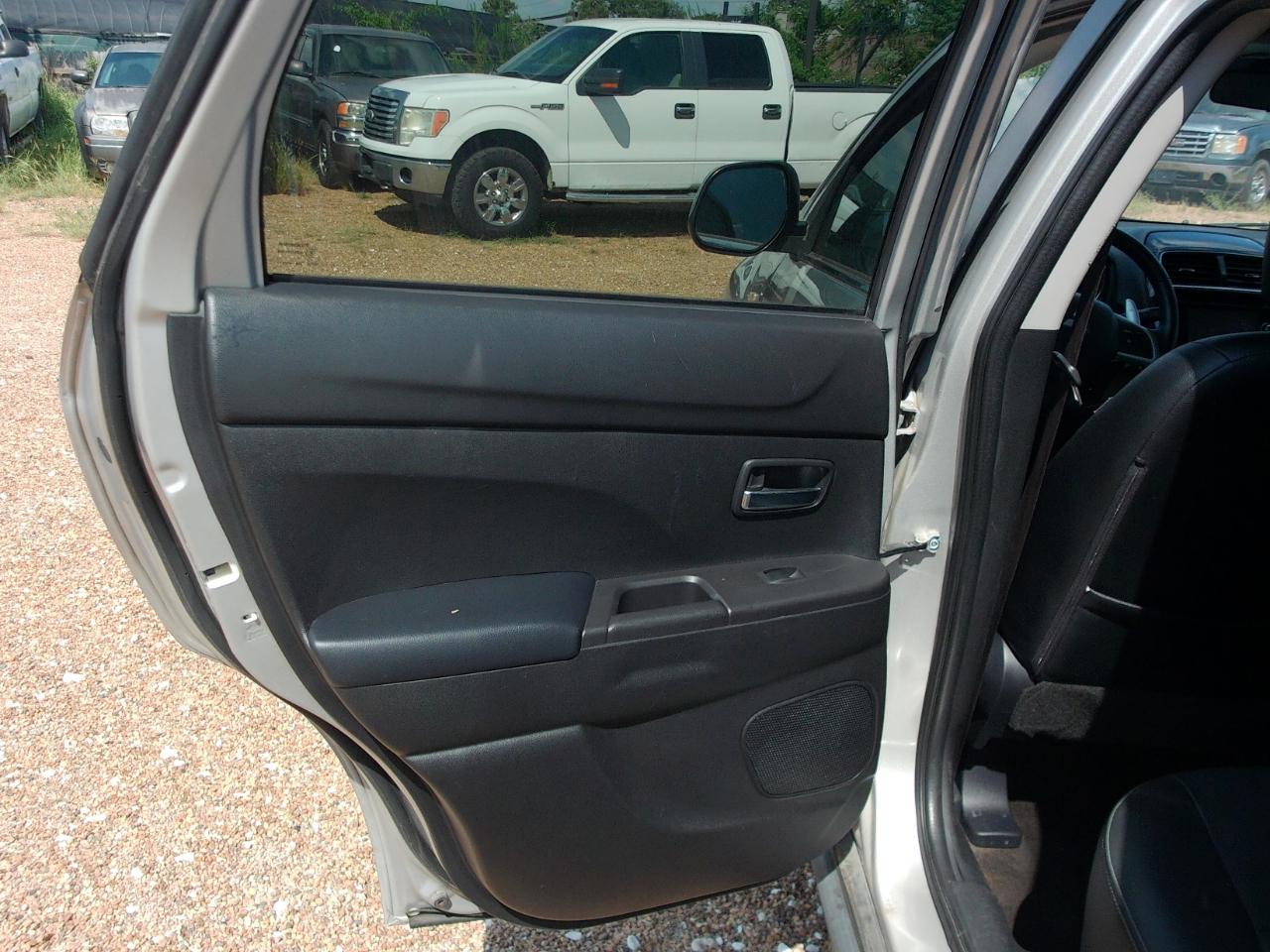 Mitsubishi Outlander Sport  2015