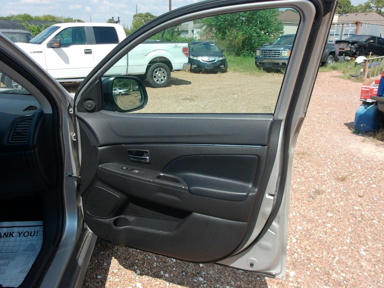 Mitsubishi Outlander Sport  2015