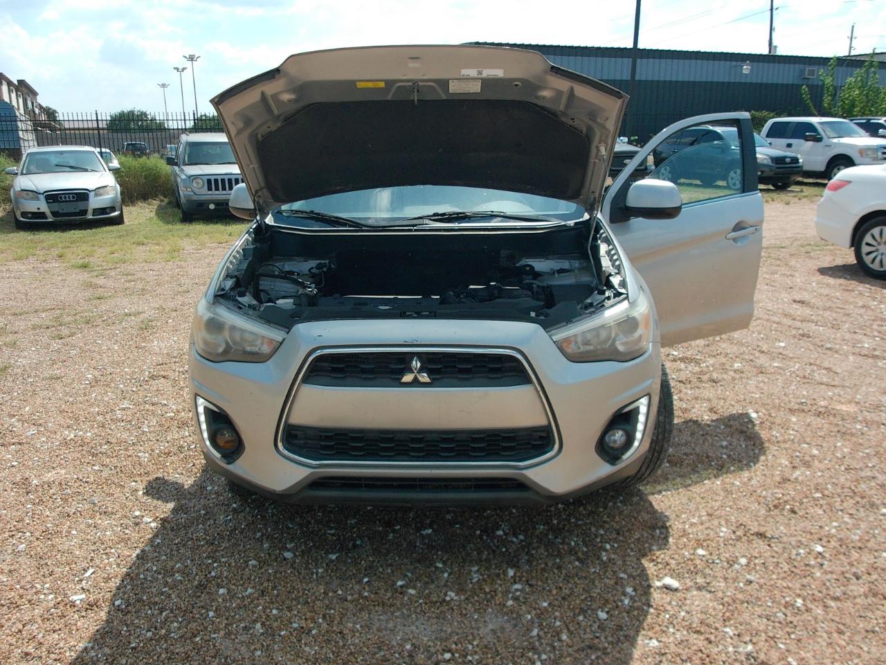 Mitsubishi Outlander Sport  2015