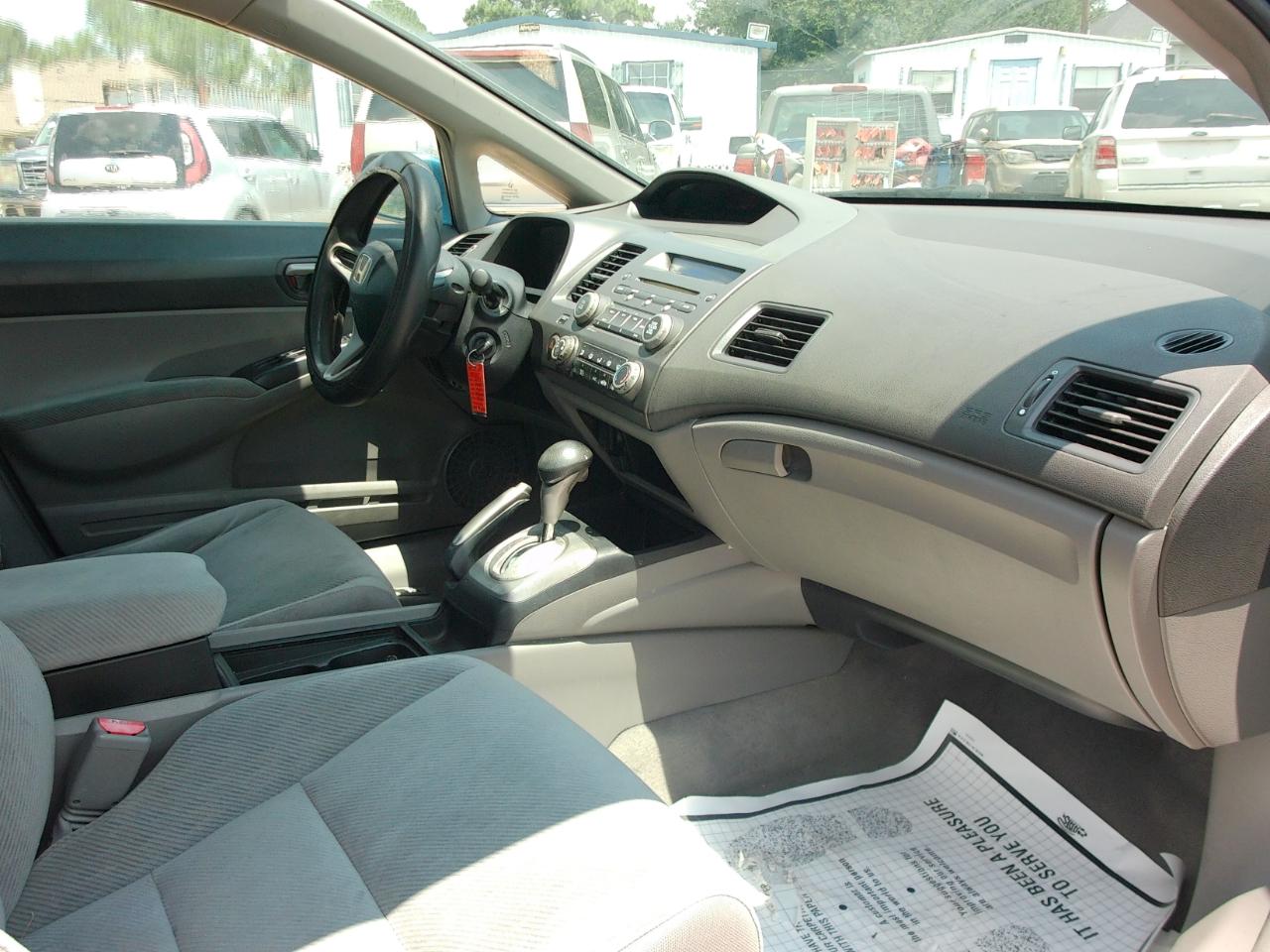 Honda Civic LX 2010