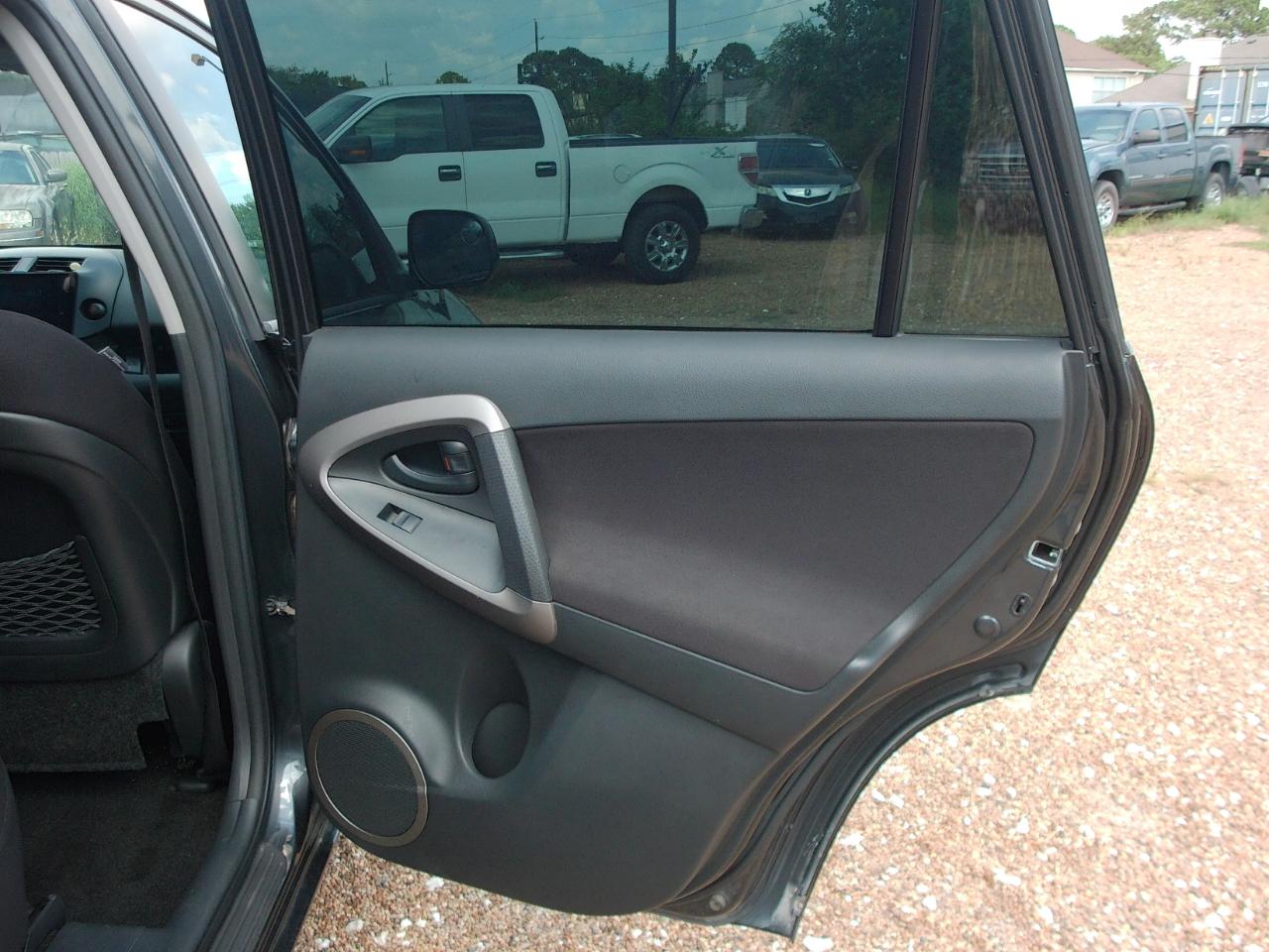 Toyota RAV4  2008