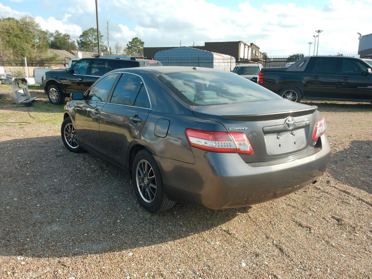 Toyota Camry  2010