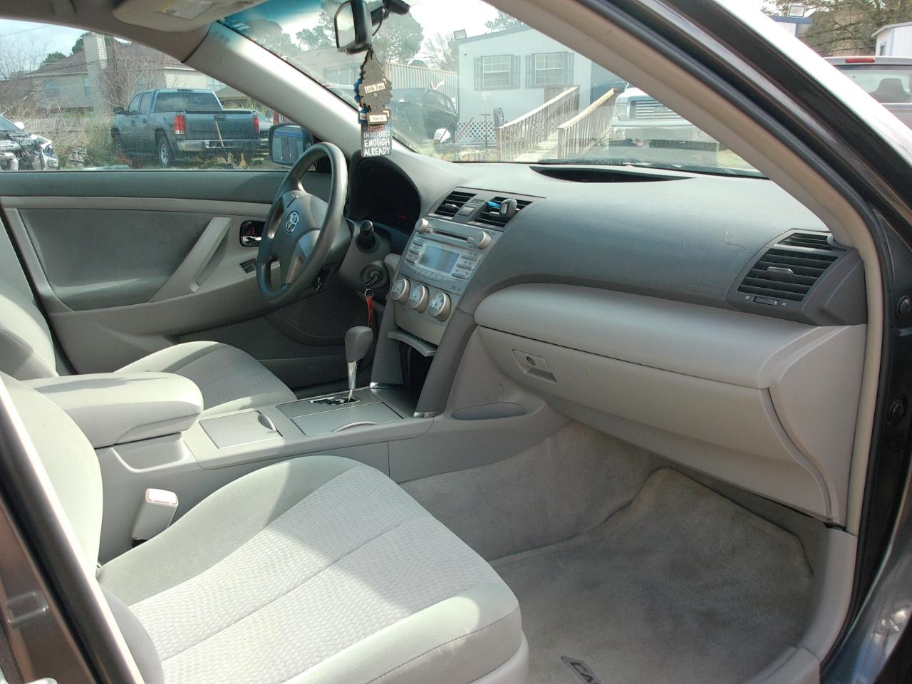 Toyota Camry  2010