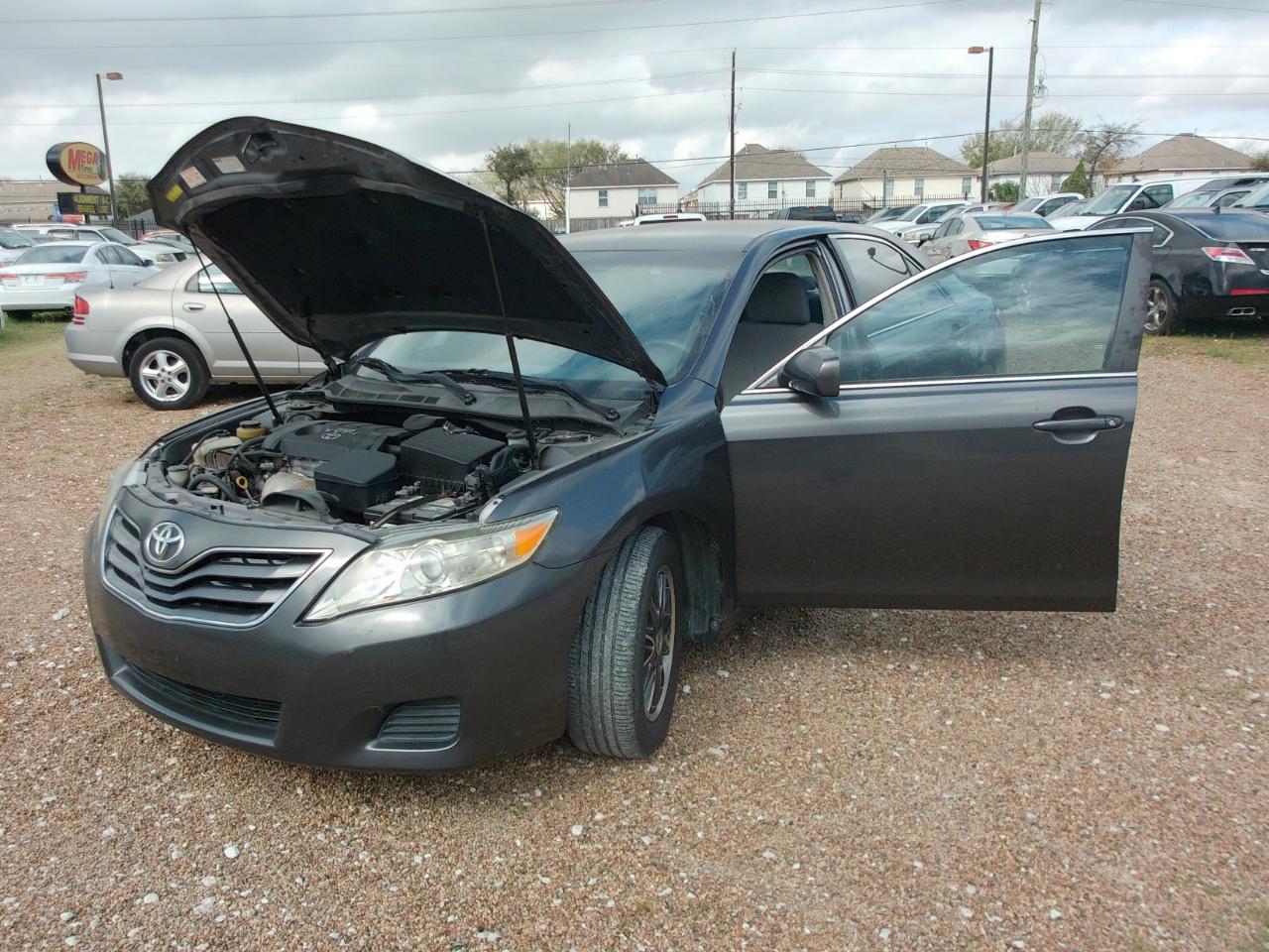 Toyota Camry  2010