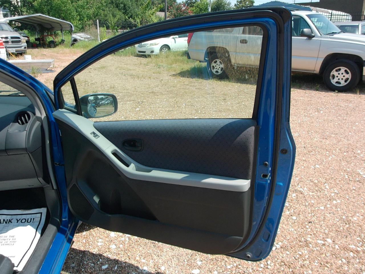 Toyota Yaris  2011