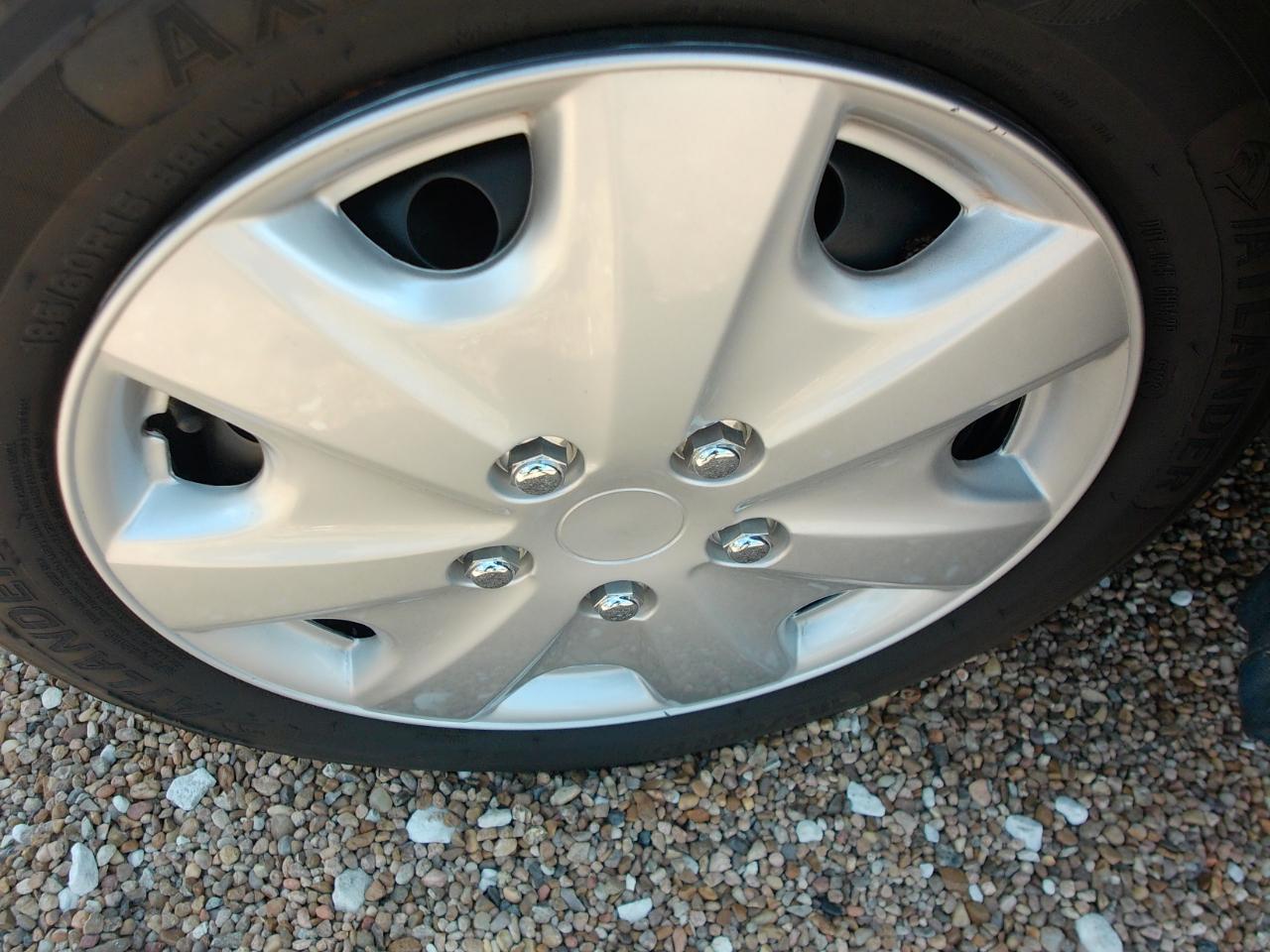 Toyota Yaris  2011