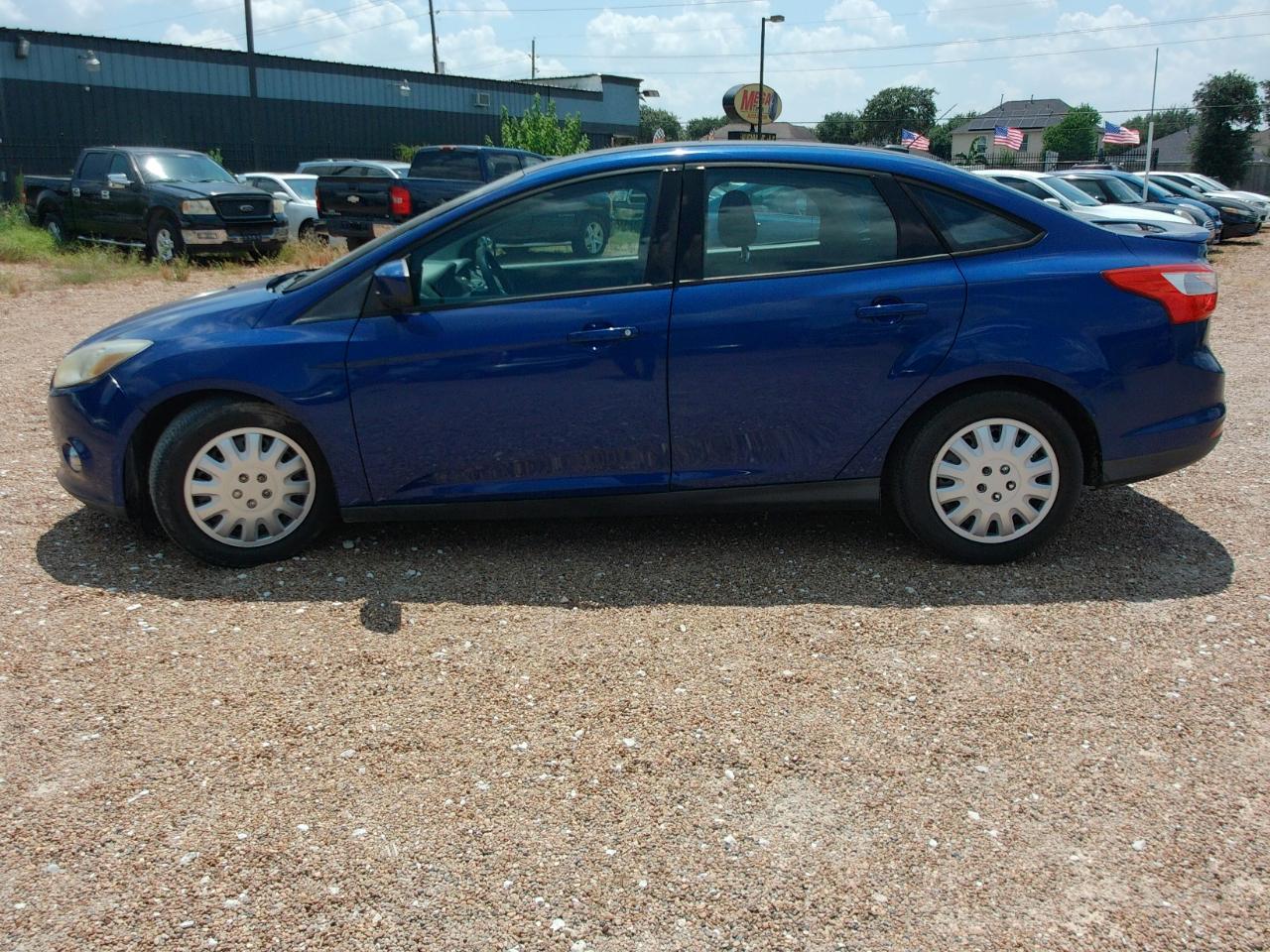 Ford Focus  2012