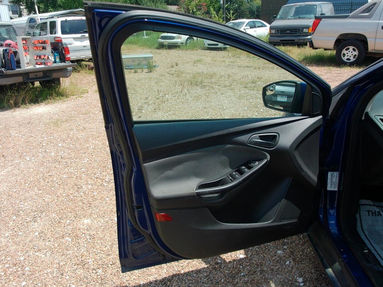 Ford Focus  2012