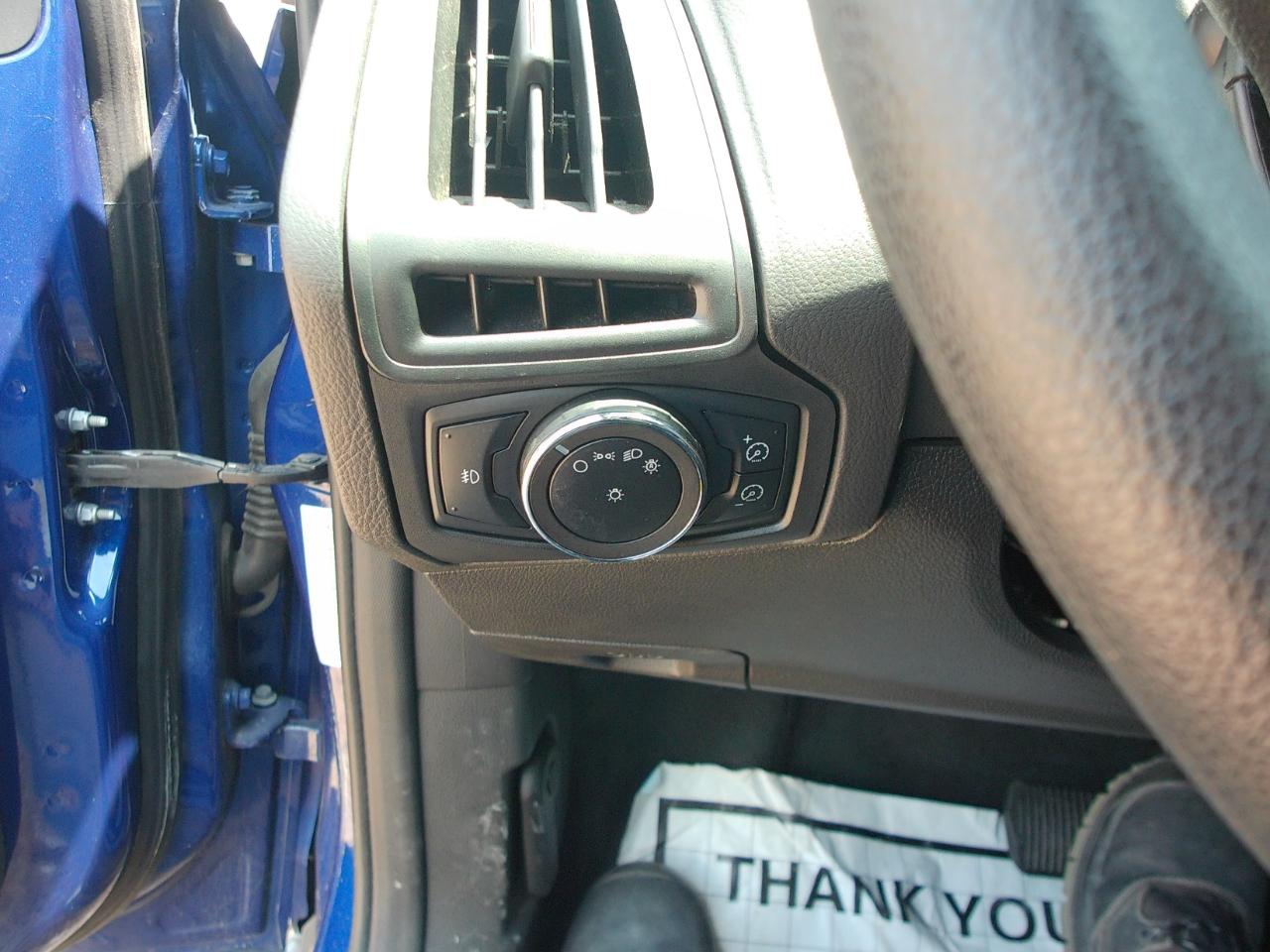 Ford Focus  2012