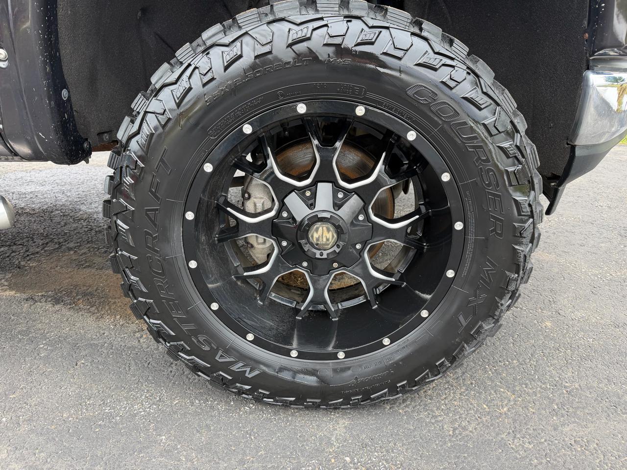 Chevrolet Silverado 1500 4WD Crew Cab 147" LT 2020