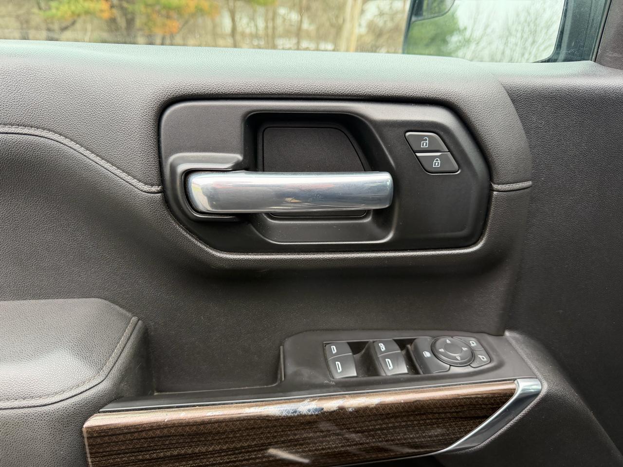 Chevrolet Silverado 1500 4WD Crew Cab 147" LT 2020