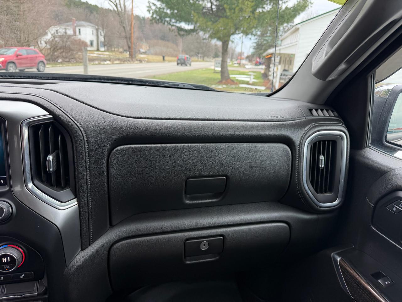 Chevrolet Silverado 1500 4WD Crew Cab 147" LT 2020