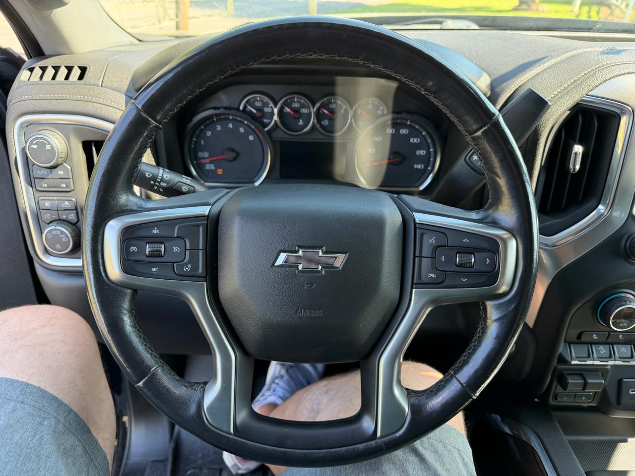 Chevrolet Silverado 1500 4WD Crew Cab 147" LT Trail Boss 2019