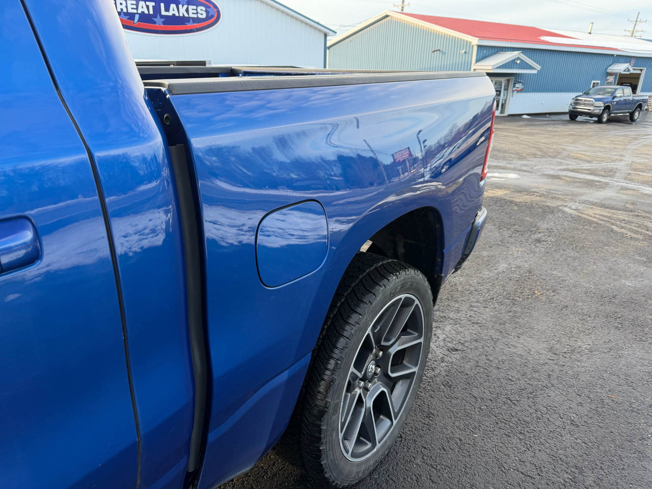 RAM 1500 Big Horn/Lone Star 4x4 Crew Cab 5'7" Box 2019