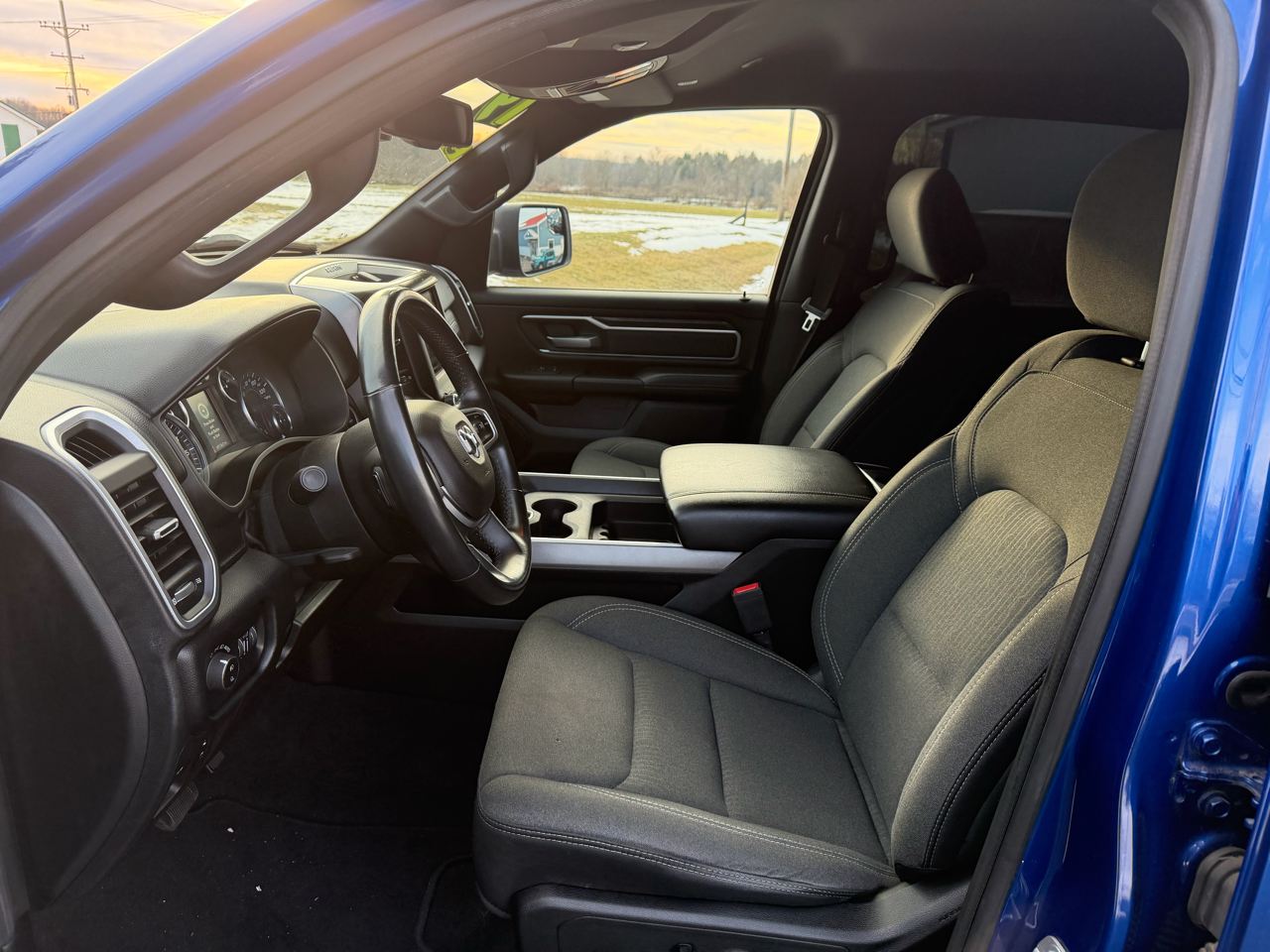 RAM 1500 Big Horn/Lone Star 4x4 Crew Cab 5'7" Box 2019