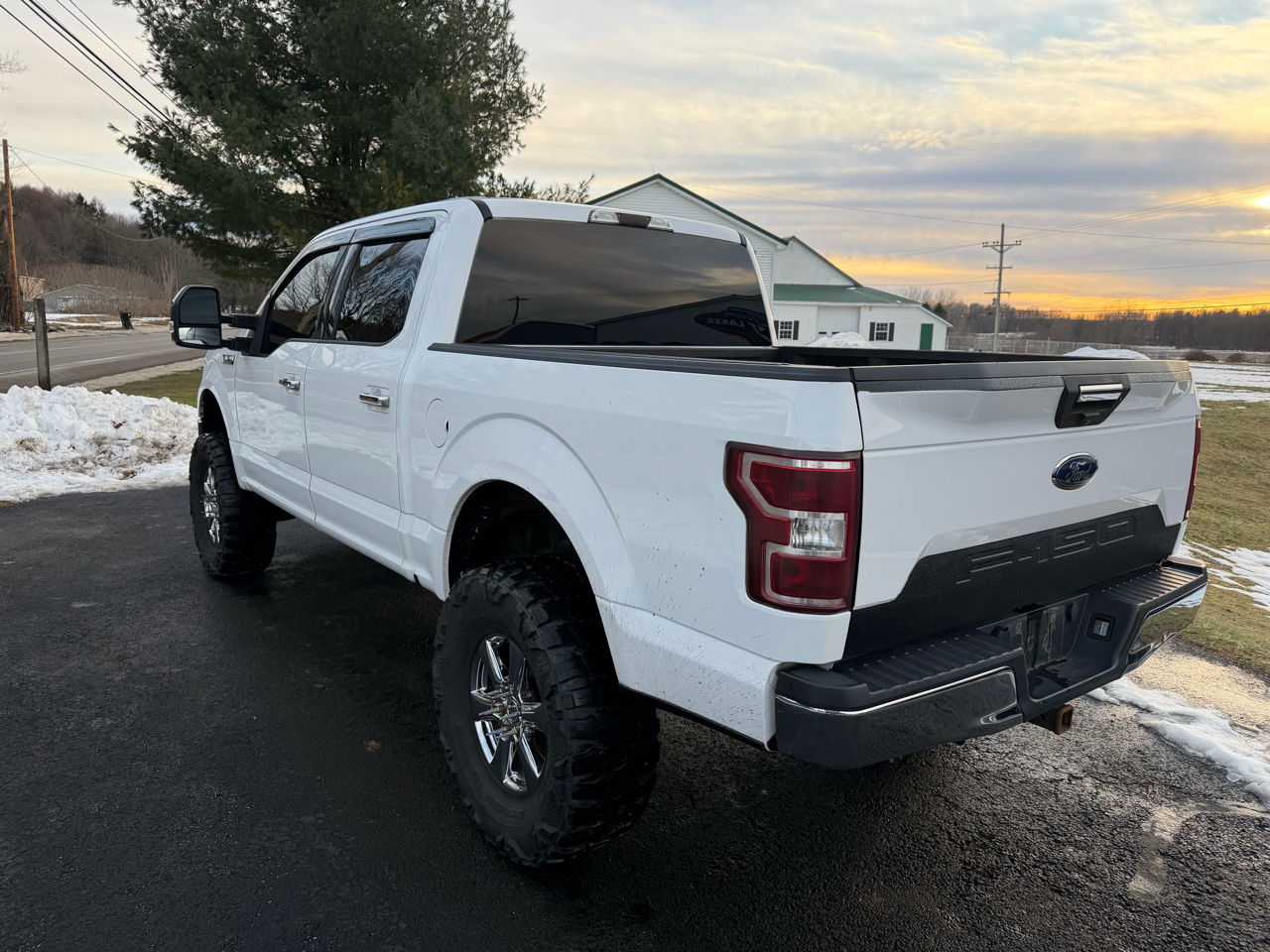 Ford F-150 4WD SuperCrew 145" XLT 2020